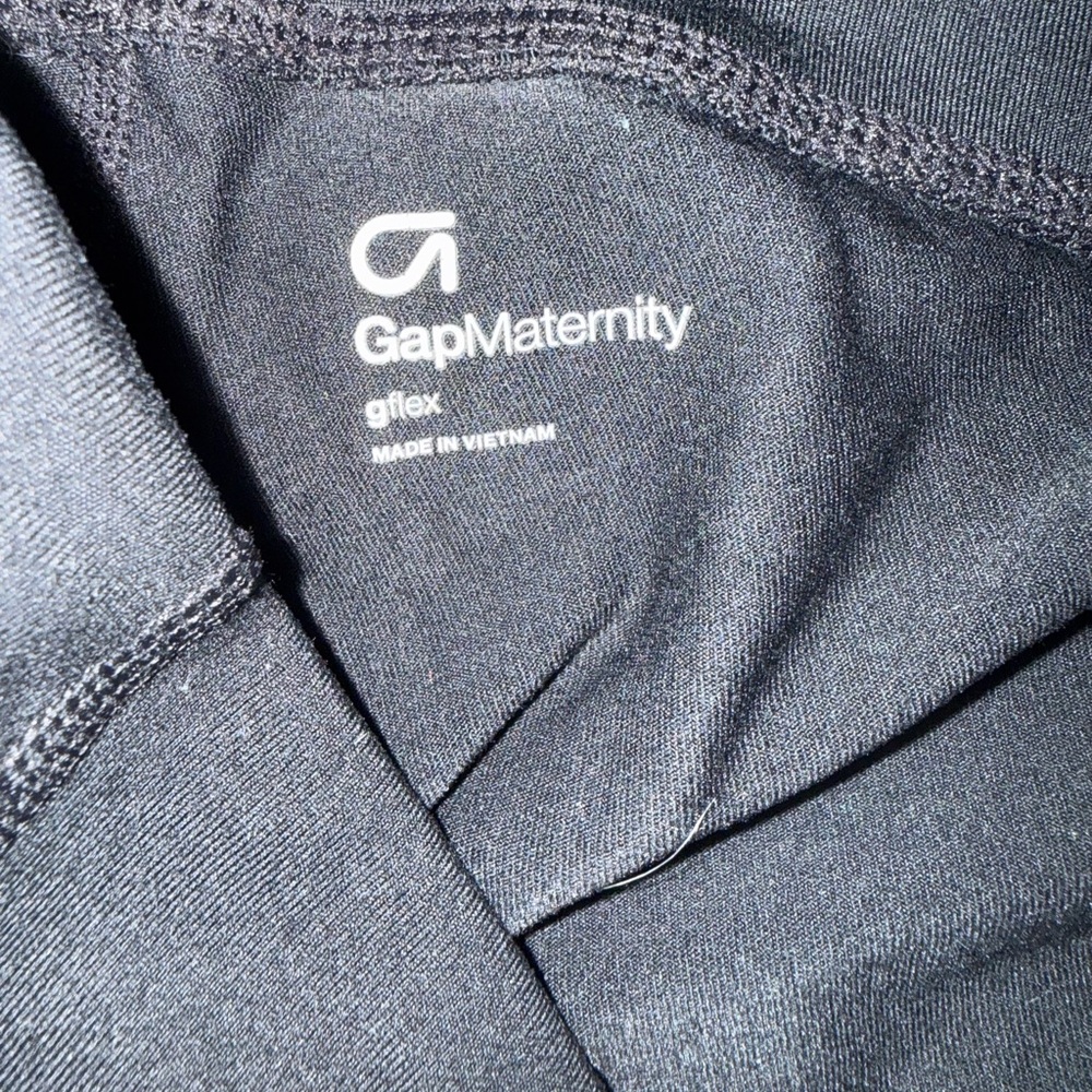 GAP Black Wide-Leg Flared maternity leggings - Picture 2 of 3